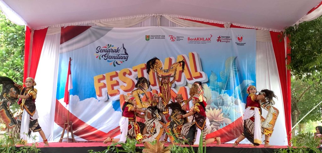 Juara 1 Tari Festival UMKM